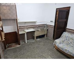 08552-SALICO VENDE CASONA DUPLEX ESQUINERO A REFORMAR EN NAZARET- A PASOS DEL PUERTO