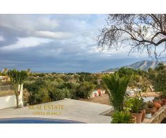 Chalet en Venta en Alfaz del Pí / LAlfàs Del Pi, Alicante