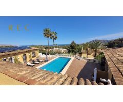 Chalet en Venta en Alfaz del Pí / LAlfàs Del Pi, Alicante