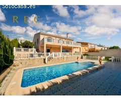 Chalet en Venta en la Nucia, Alicante
