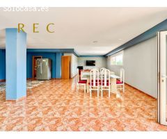 Chalet en Venta en la Nucia, Alicante