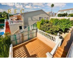 Chalet en Venta en la Nucia, Alicante