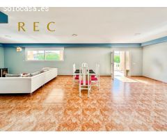 Chalet en Venta en la Nucia, Alicante
