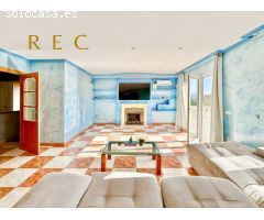 Chalet en Venta en la Nucia, Alicante