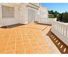Chalet en Alquiler en la Nucia, Alicante