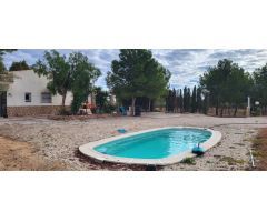 Chalet con terreno en Muchamiel