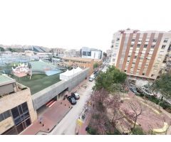 Céntrico Piso Junto a Díez de Revenga