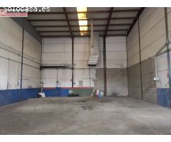 SE VENDE NAVE INDUSTRIAL EN MEJORADA DEL CAMPO.