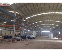 SE VENDE NAVE INDUSTRIAL CON CAMPA EN SESEÑA.