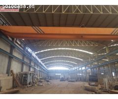 SE VENDE NAVE INDUSTRIAL CON CAMPA EN SESEÑA.