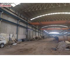 SE VENDE NAVE INDUSTRIAL CON CAMPA EN SESEÑA.