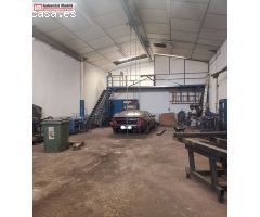 NAVE INDUSTRIAL EN VELILLA DE SAN ANTONIO