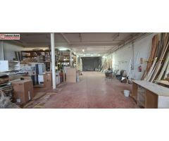 Nave con exposición a la venta en Fuenlabrada