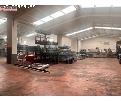 Nave en venta en polígono Los Robles Arganda del Rey