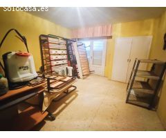Edificio en Venta en Valencia de las Torres, Valencia