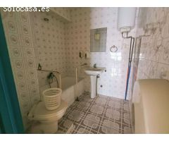 Edificio en Venta en Valencia de las Torres, Valencia