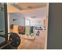 Edificio en Venta en Valencia de las Torres, Valencia