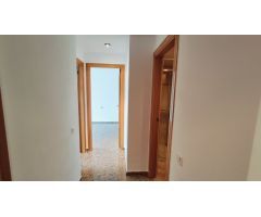 Apartamento en Alquiler en Valencia de las Torres, Valencia