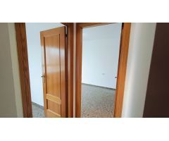 Apartamento en Alquiler en Valencia de las Torres, Valencia
