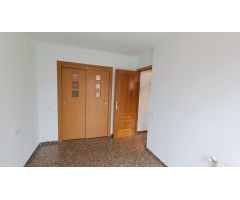 Apartamento en Alquiler en Valencia de las Torres, Valencia