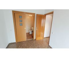 Apartamento en Alquiler en Valencia de las Torres, Valencia