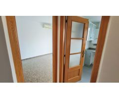 Apartamento en Alquiler en Valencia de las Torres, Valencia