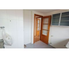 Apartamento en Alquiler en Valencia de las Torres, Valencia