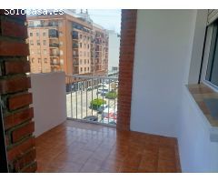 Piso en Alquiler en Valencia de las Torres, Valencia