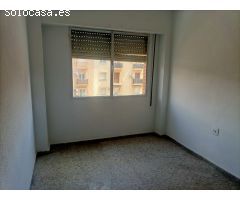 Piso en Alquiler en Valencia de las Torres, Valencia