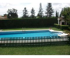 ¡¡¡ESPECTACULAR PARCELA DE 2264M, CON PISCINA, PISTA DE TENIS EN URB. AGUA SOL.