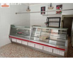 LOCAL EN ALQUILER PARA NEGOCIO COMIDAS PARA LLEVAR O SIMILAR.