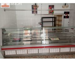 LOCAL EN ALQUILER PARA NEGOCIO COMIDAS PARA LLEVAR O SIMILAR.