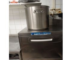 LOCAL EN ALQUILER PARA NEGOCIO COMIDAS PARA LLEVAR O SIMILAR.