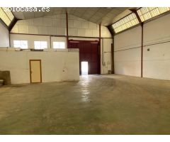 SE VENDE NAVE DE 300M EN POLIGONO ROMICA.