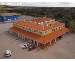 SE VENDE HOSTAL RESTAURANTE EN EL ROBLEDO.