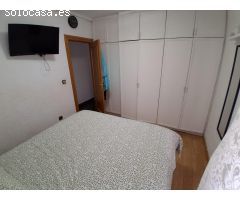 AMPLIA VIVIENDA CON CINCO DORMITORIOS Y GARAJE EN FATIMA-FERIA