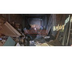 Se vende local zona barrio industria con vado
