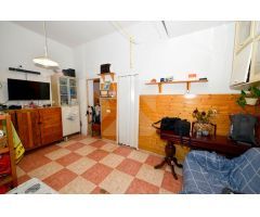 ¡¡ OPORTUNIDAD !! PLANTA BAJA DE 2 HABITACIONES CON PATIO