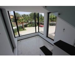 Villa Independiente en Venta en Marbella, Málaga