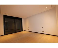 Villa Independiente en Venta en Marbella, Málaga