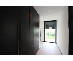 Villa Independiente en Venta en Marbella, Málaga