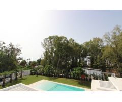 Villa Independiente en Venta en Marbella, Málaga