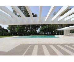 Villa Independiente en Venta en Marbella, Málaga