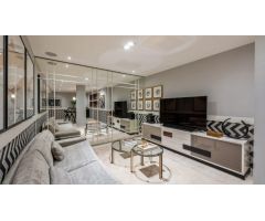 Villa Adosada en Venta en Marbella, Málaga