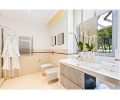Villa Adosada en Venta en Marbella, Málaga