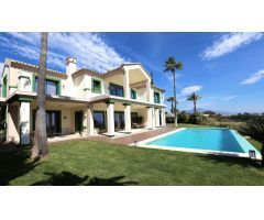 Villa en Alquiler en Estepona, Málaga