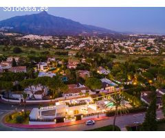 Villa en Venta en Marbella, Málaga