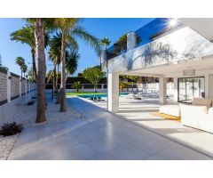 Villa en Venta en Marbella, Málaga