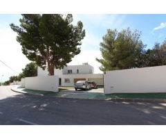 Villa en Venta en Benamejí, Córdoba