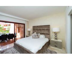 Apartamento en Venta en Estepona, Málaga